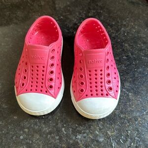 Native shoes toddler size C5.
